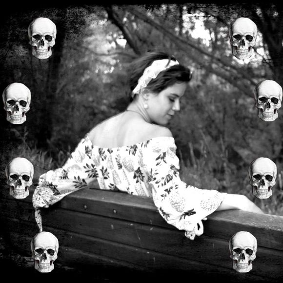 Meet your Posher, Nonie - Picture 1 of 1